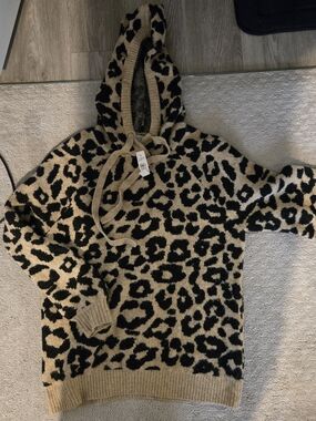 LOFT Leopard-Print Hooded Sweater – Beige & Black